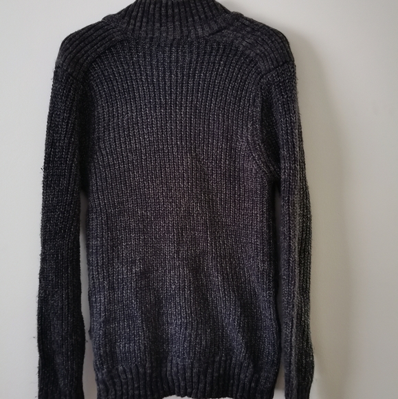 Woolen Zip Up - Picture 2 of 3